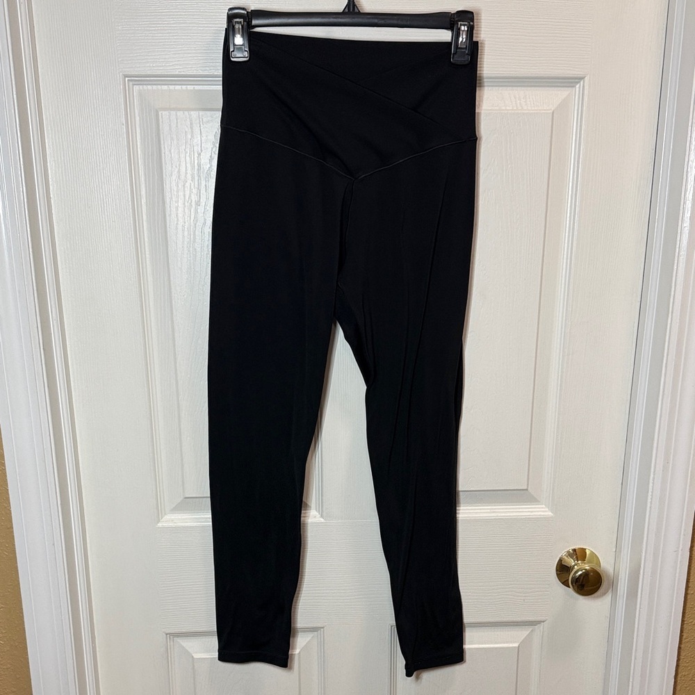 Aerie Real Me Hi-Rise Crossover 7/8 Leggings - Picture 4 of 9